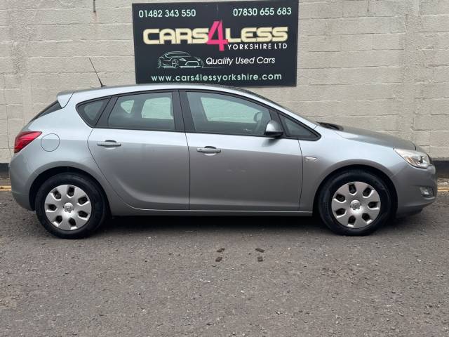 2011 Vauxhall Astra 1.3 CDTi 16V ecoFLEX Exclusiv 5dr